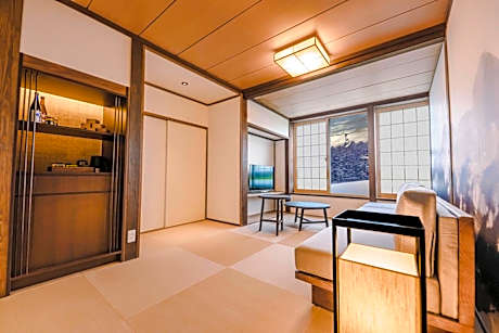 Superior Family Room