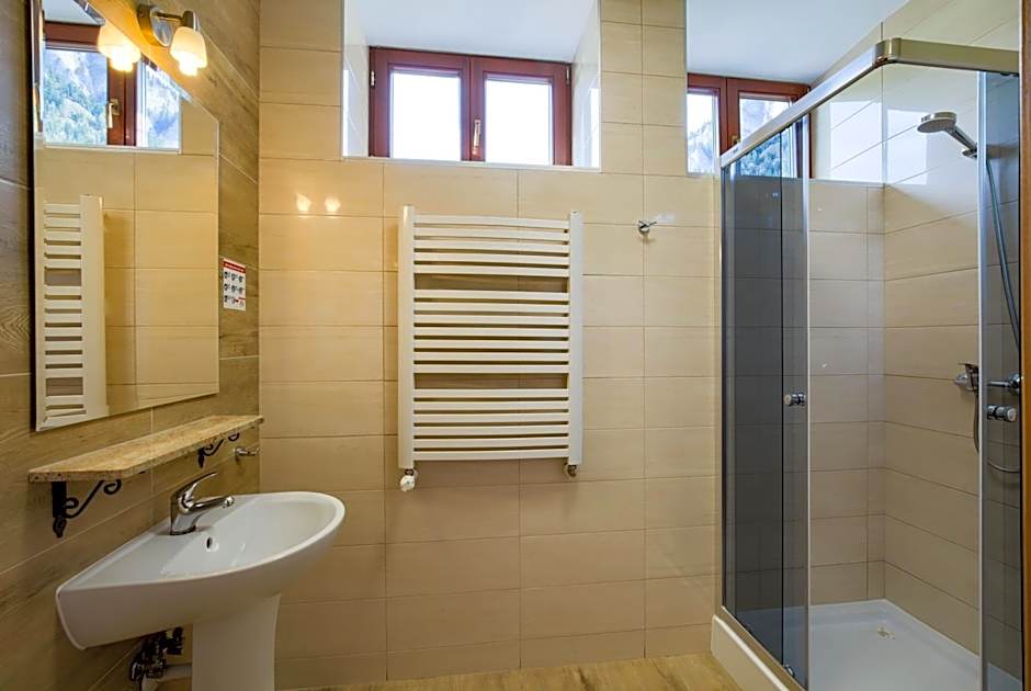 Schronisko PTTK Trzy Korony