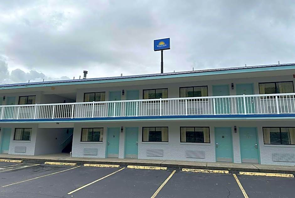 Days Inn by Wyndham Renfro Valley Mount Vernon