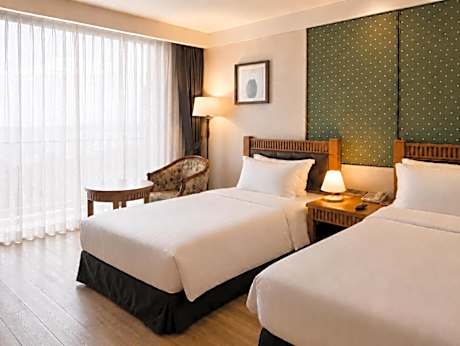 Korean-Style Deluxe Room