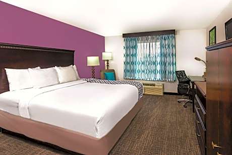 King Room - Mobility Access/Non-Smoking