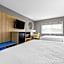 Days Inn by Wyndham La Crosse