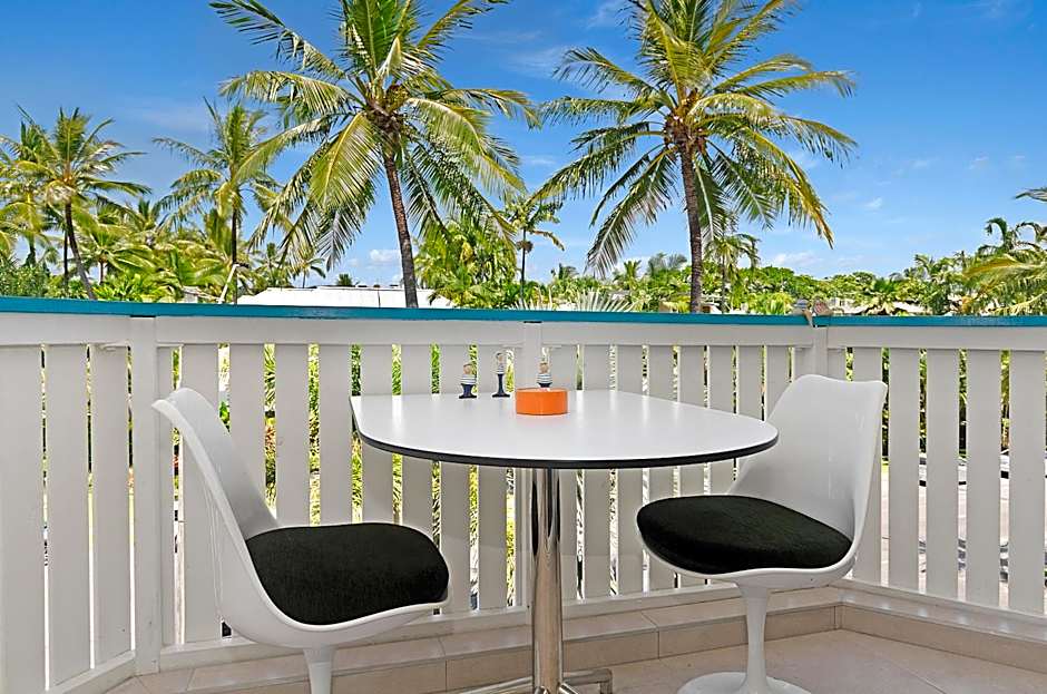 By The Sea Port Douglas