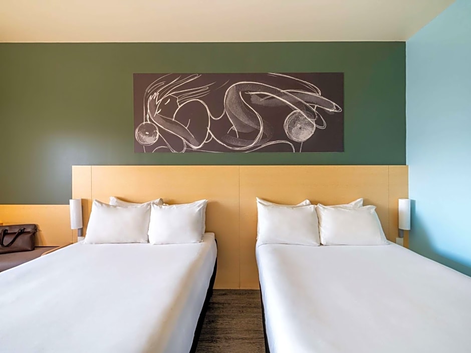 Ibis Queretaro