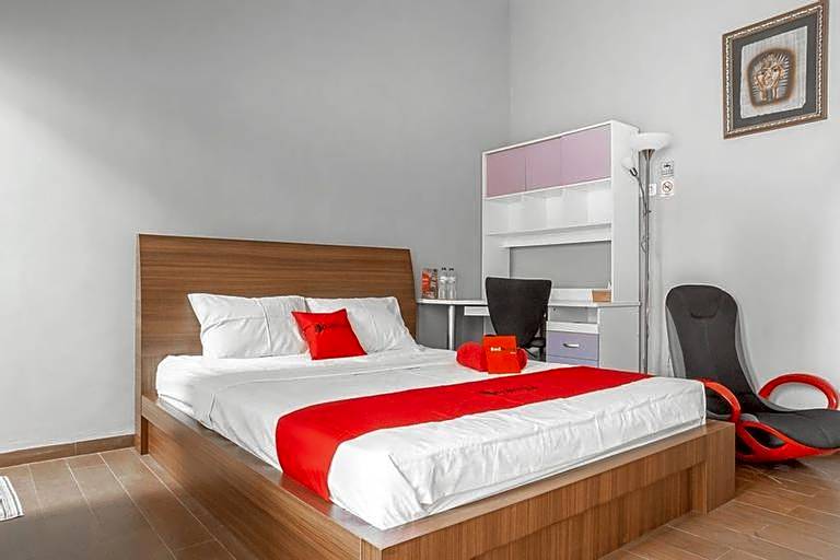 RedDoorz Syariah near RRI Malang