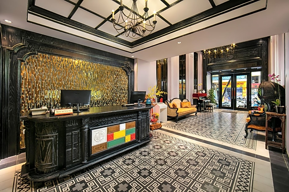 Oriental Central Hotel