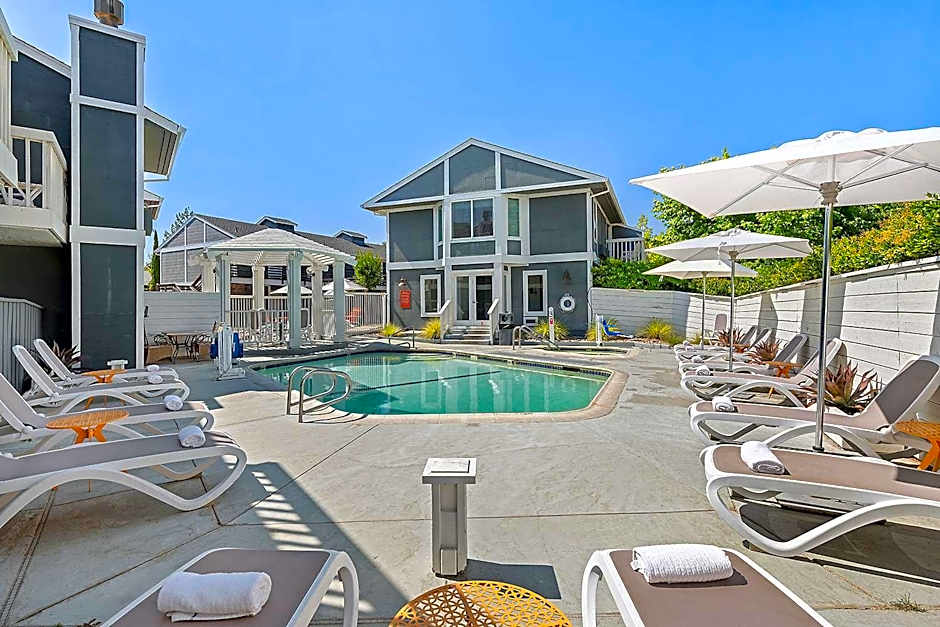 UpValley Inn & Hot Springs, Ascend Hotel Collection 