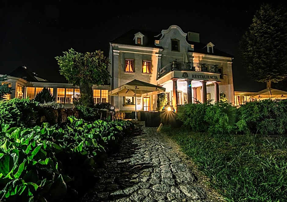 Palac na Wodzie Hotel & SPA