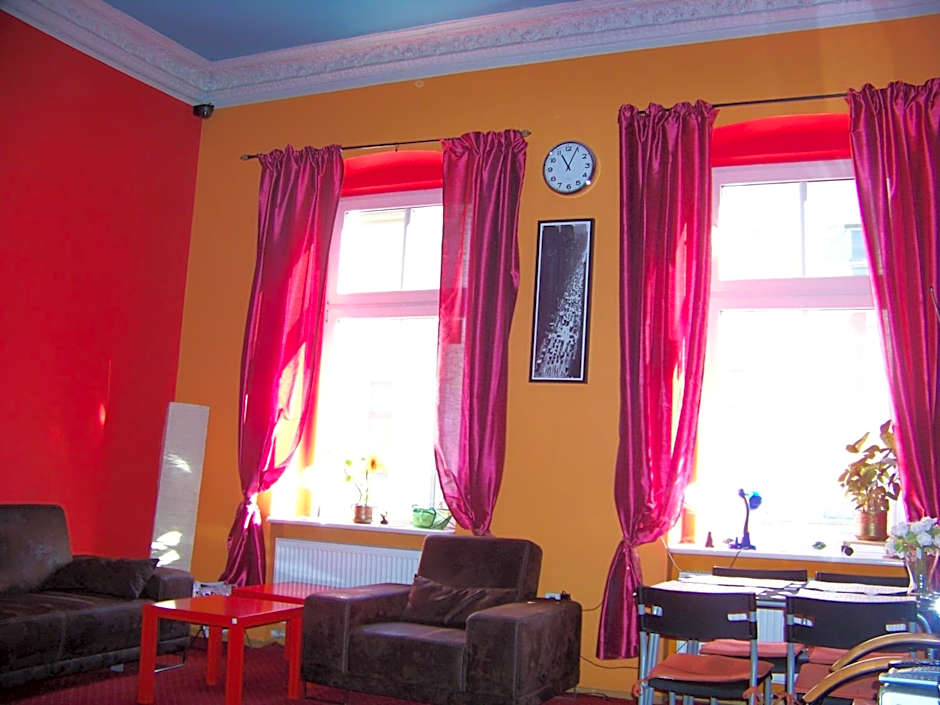 Babel Hostel