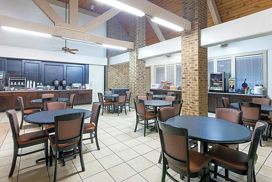 Hawthorn Extended Stay by Wyndham Richardson
