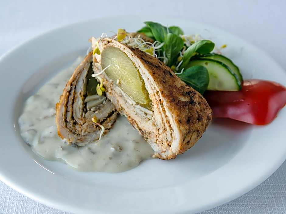 Zajazd CHATA Kębłowo