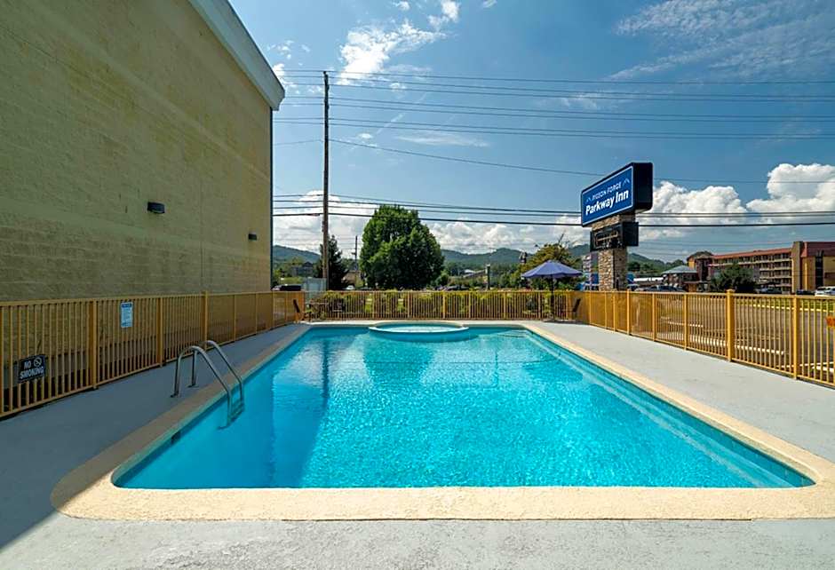 Pigeon Forge Parkway Inn