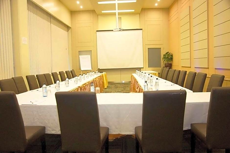 Best Western Plus Meridian Hotel