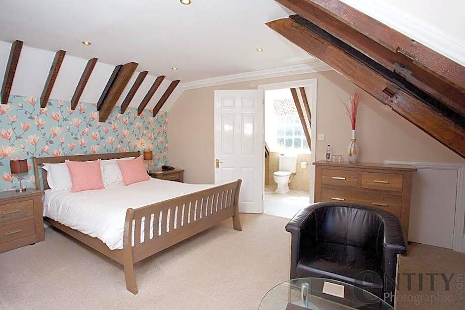 Woodlands Lodge Hotel