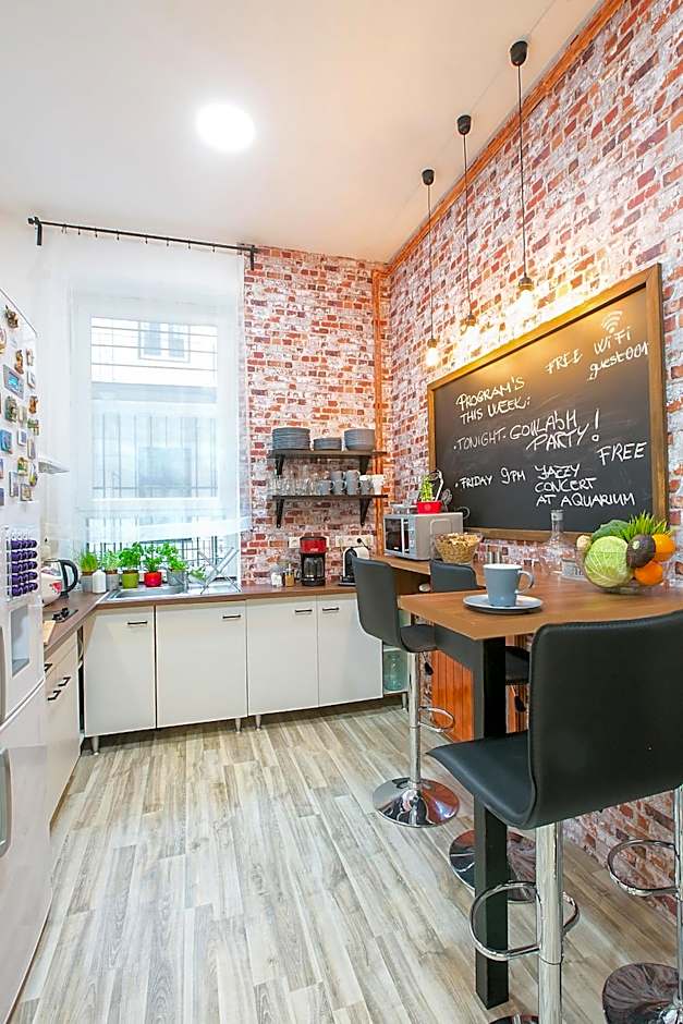 Friends Hostel & Apartments