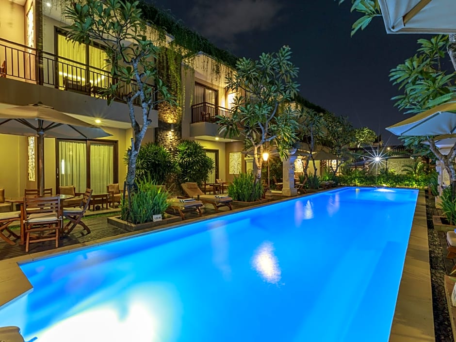 d'Penjor Seminyak