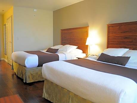 Queen Room with Two Queen Beds