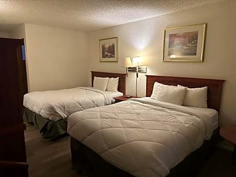 Queen Room with Two Queen Beds