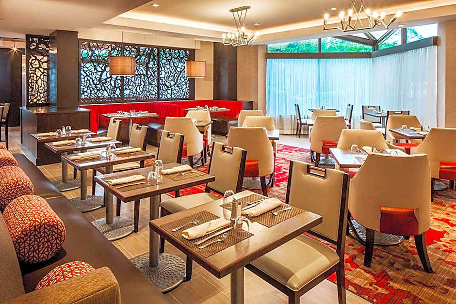 DoubleTree By Hilton Hotel Largo/Washington DC