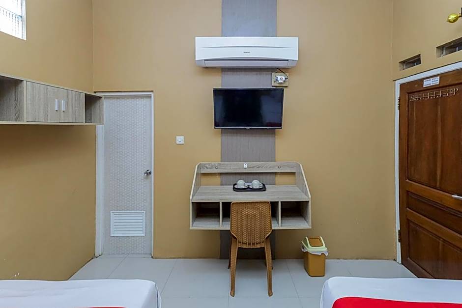 RedDoorz Syariah @ House Of Melati Kepanjen