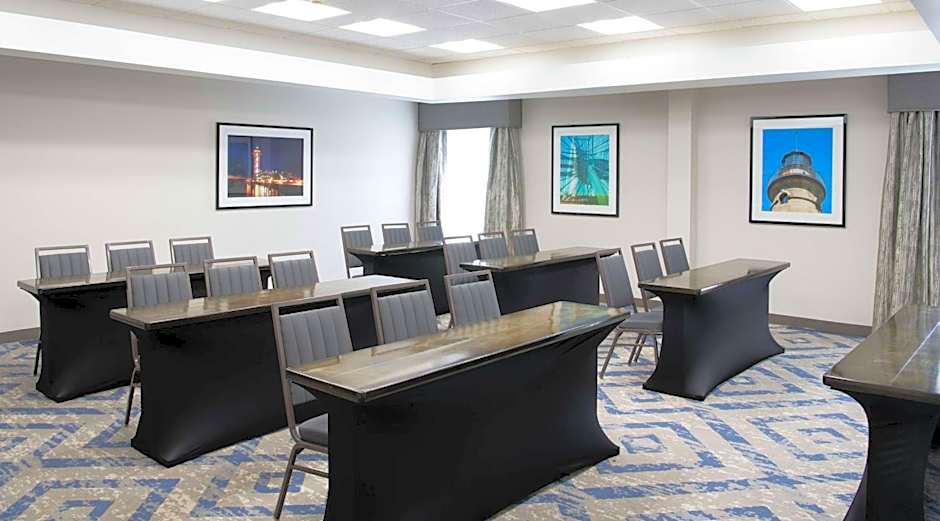 Hampton Inn By Hilton Erie-South
