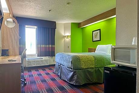 King Bed Non-Smoking