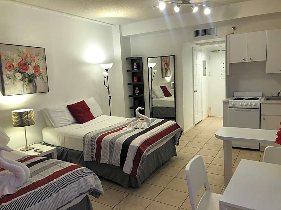 Casablanca on the beach, Oceanfront Studio Miami Beach
