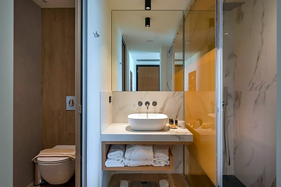 Hyperion City Hotel & Spa