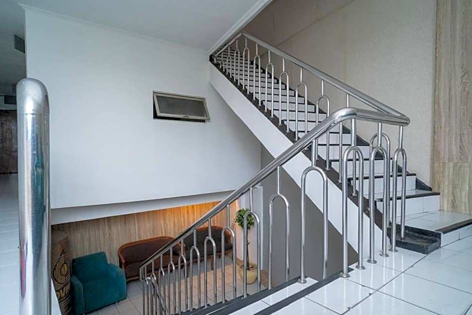 Fortuna Hotel by RedDoorz – Jakarta, NY