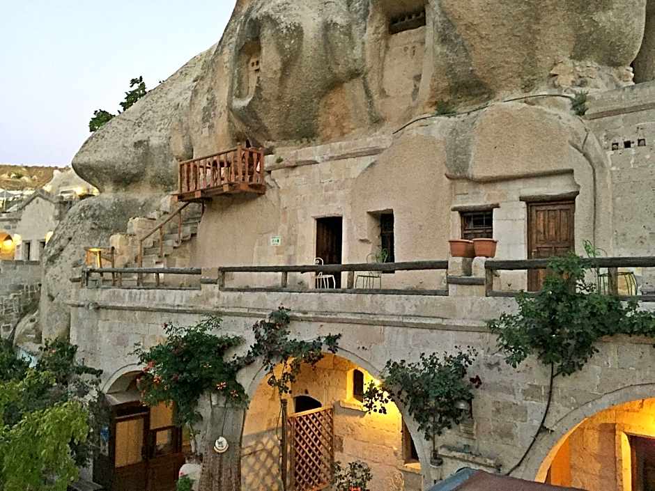Antique Terrace Suites