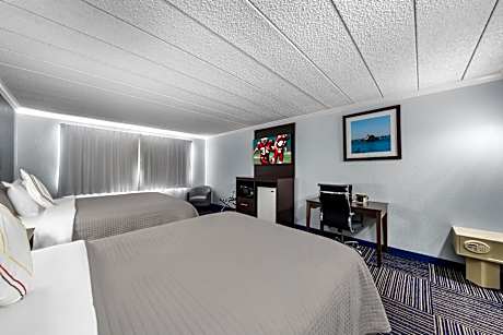 Deluxe Room with Two Queen Beds Smoke Free