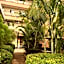 Super Paradise Hotel