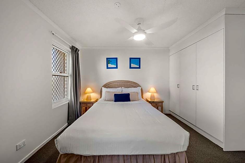 Surfside Buddina Beachfront 3bed Apt - Direct Beach Access
