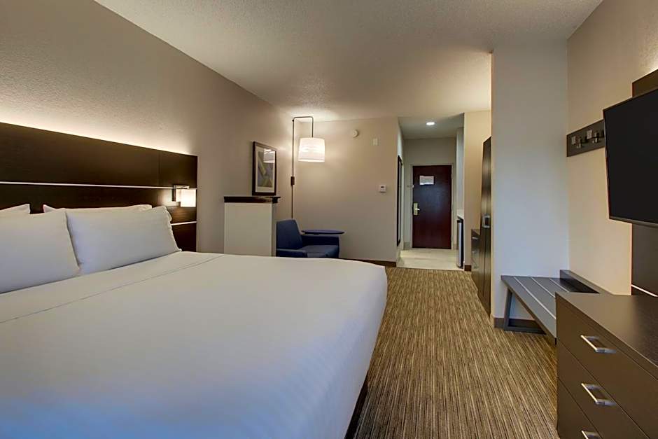 Photo 1 of 3 of 1 King Bed Suite