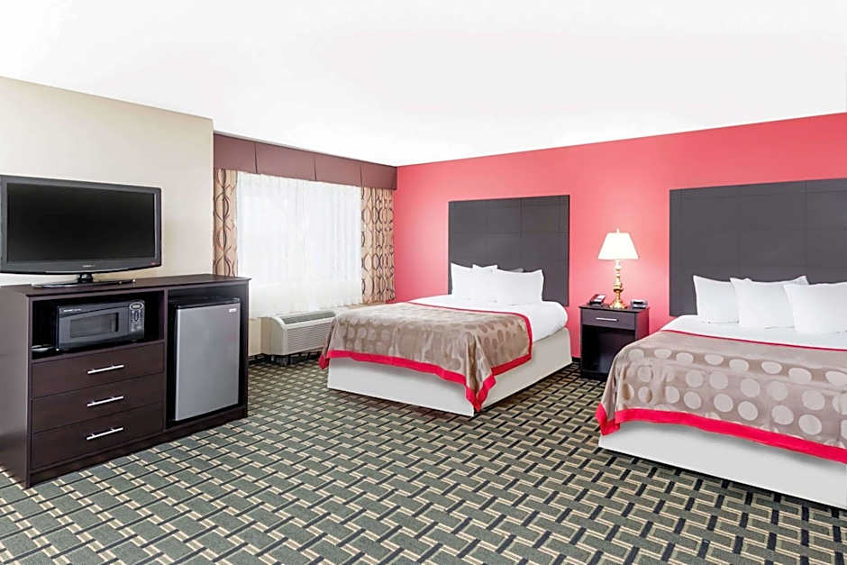 Ramada by Wyndham Vandalia