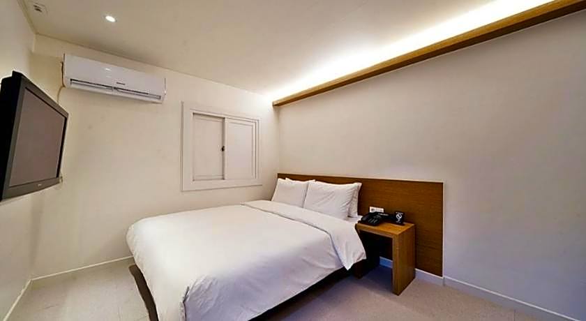 Busan Seomyeon Business Hotel J7                                                                