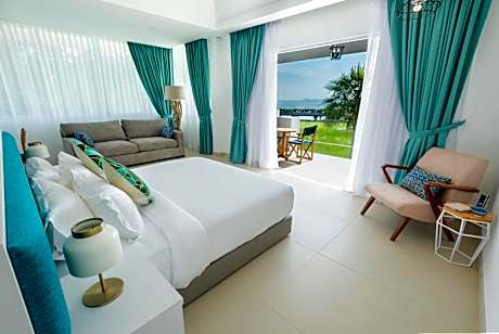 Cove Balcony Suite