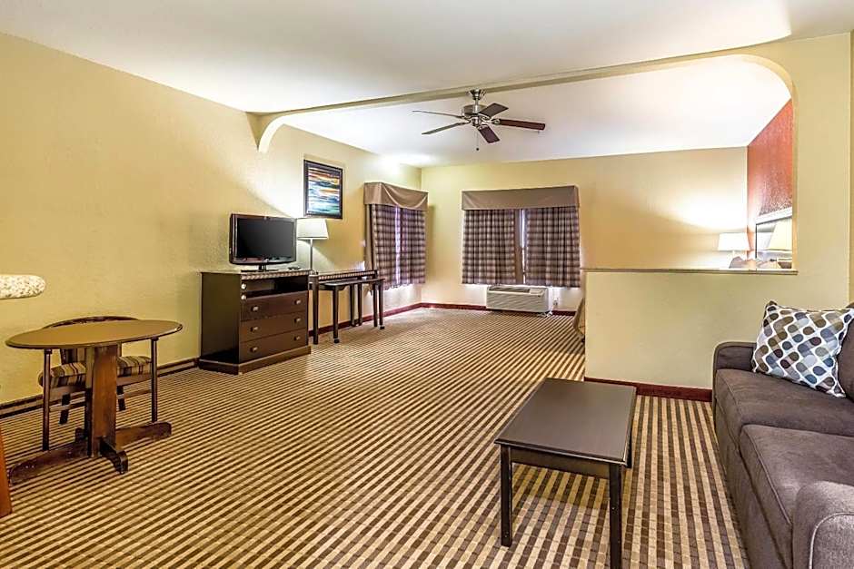 CasaBlanca Inn & Suites Houston - Spring