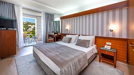 Limited Offer - Double/Twin Room with Balcony and Sea View - Half Board Included