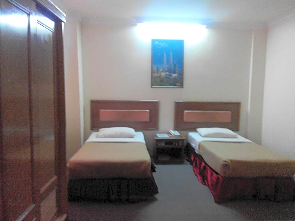 Photo 1 of 1 of Executive 3 Single Beds