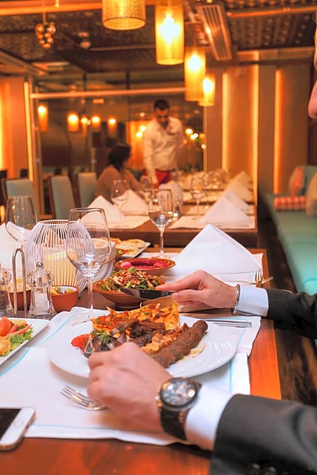 Mathema Premium Aparthotel Doha