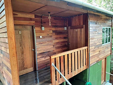 Standard Twin Room with Mountain View