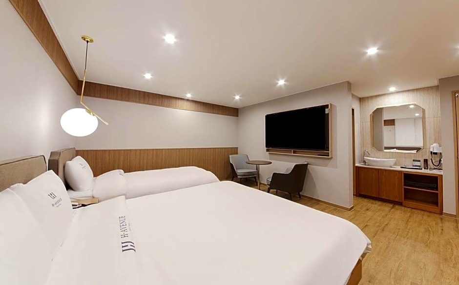 H Avenue Hotel in Gyeongju