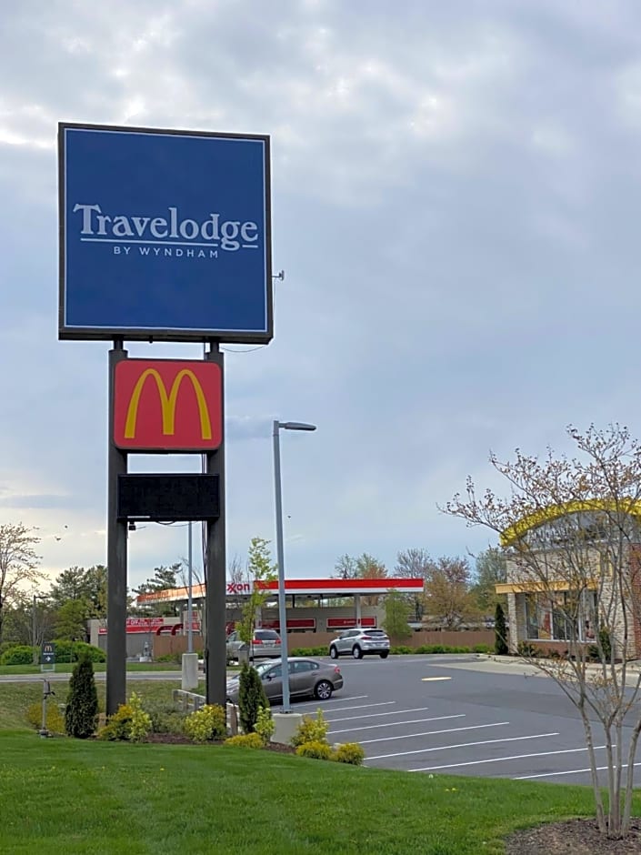 Travelodge by Wyndham Laurel