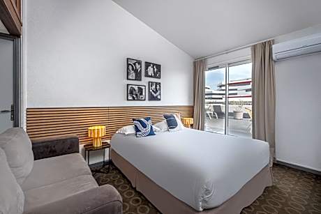 Deluxe Double Room with Terrace