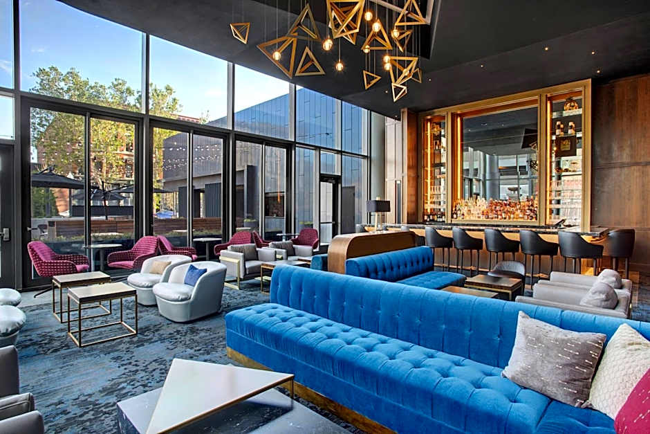 The Farnam, Autograph Collection