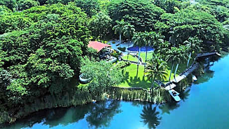Santa María Resort