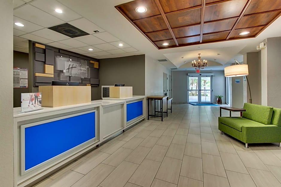 Holiday Inn Express West Palm Beach Metrocentre