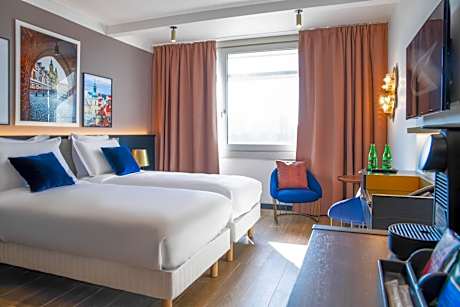 Superior Room with 2 Single Beds