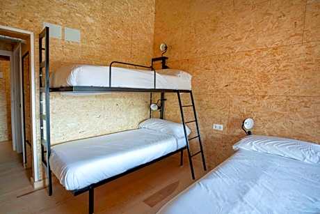 Double or Twin Room with Mountain View